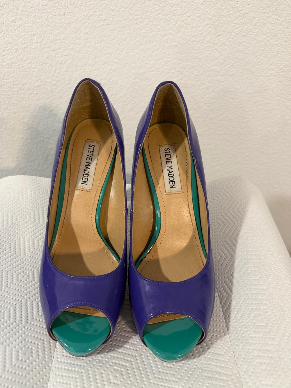 Steve Madden Women's Purple Peep-Toe Pumps with Teal Accents Size 7.5